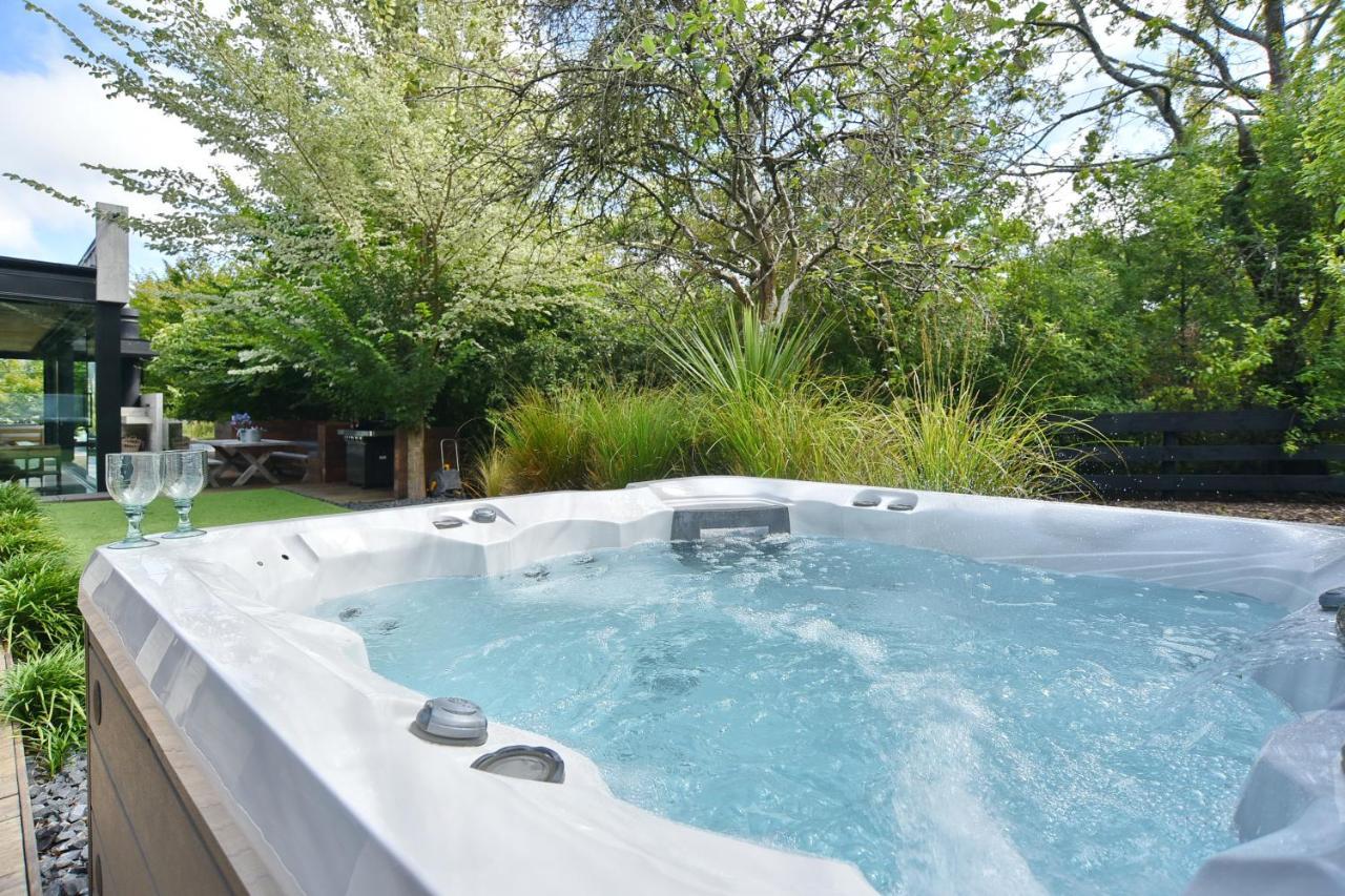 Bridle Path Retreat - Christchurch Holiday Homes المظهر الخارجي الصورة