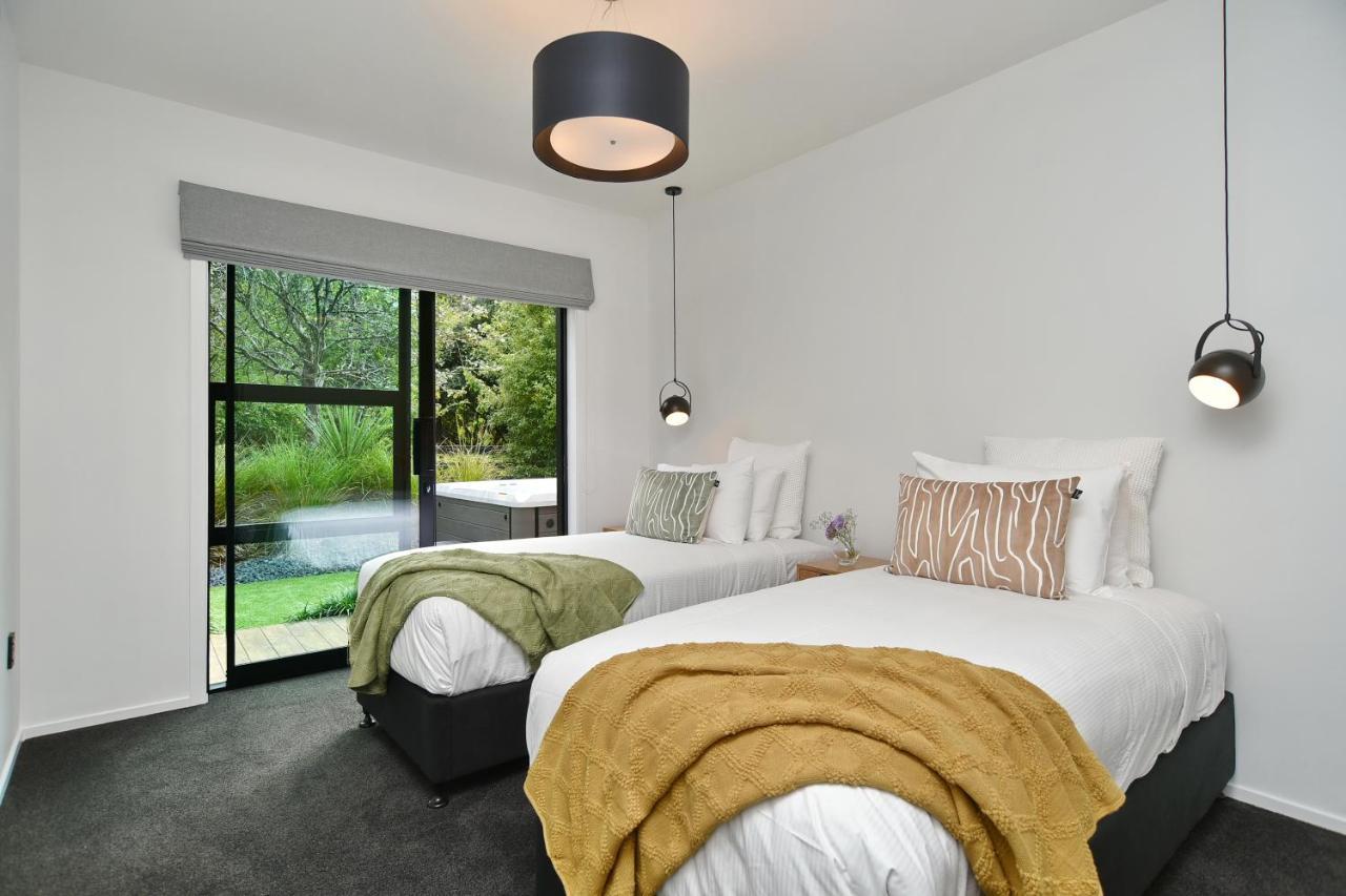 Bridle Path Retreat - Christchurch Holiday Homes المظهر الخارجي الصورة