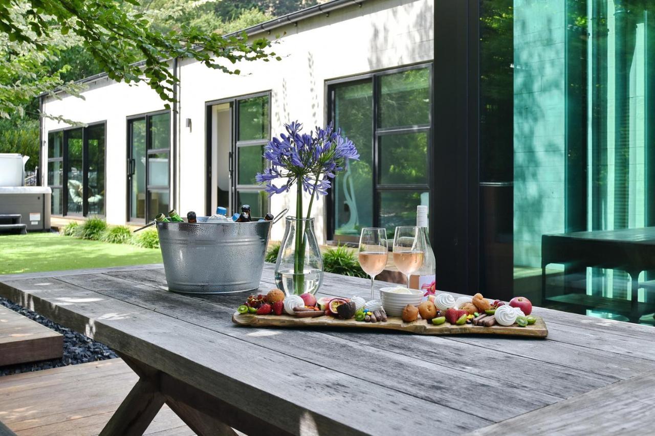 Bridle Path Retreat - Christchurch Holiday Homes المظهر الخارجي الصورة